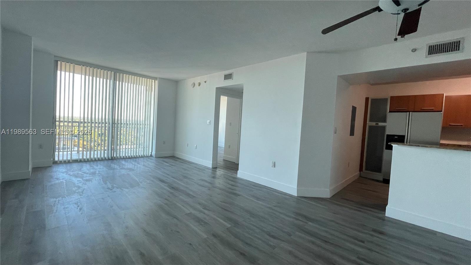 9055 SW 73rd Ct #1201 Miami, FL 33156