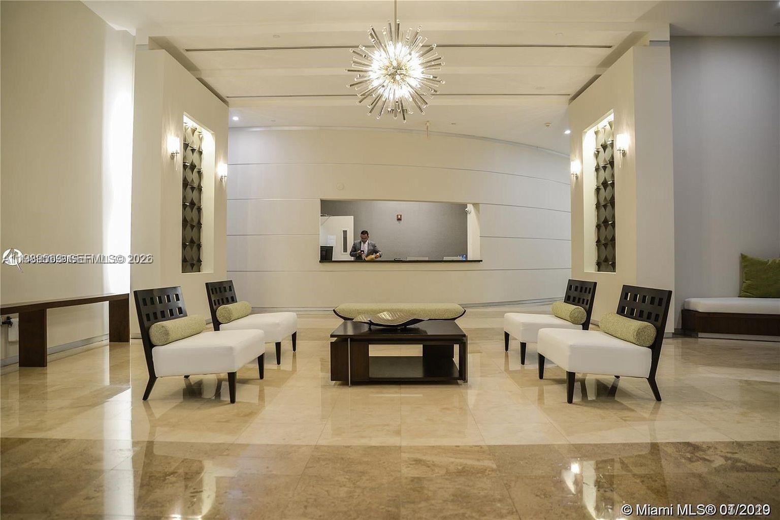 9055 SW 73rd Ct #1201 Miami, FL 33156