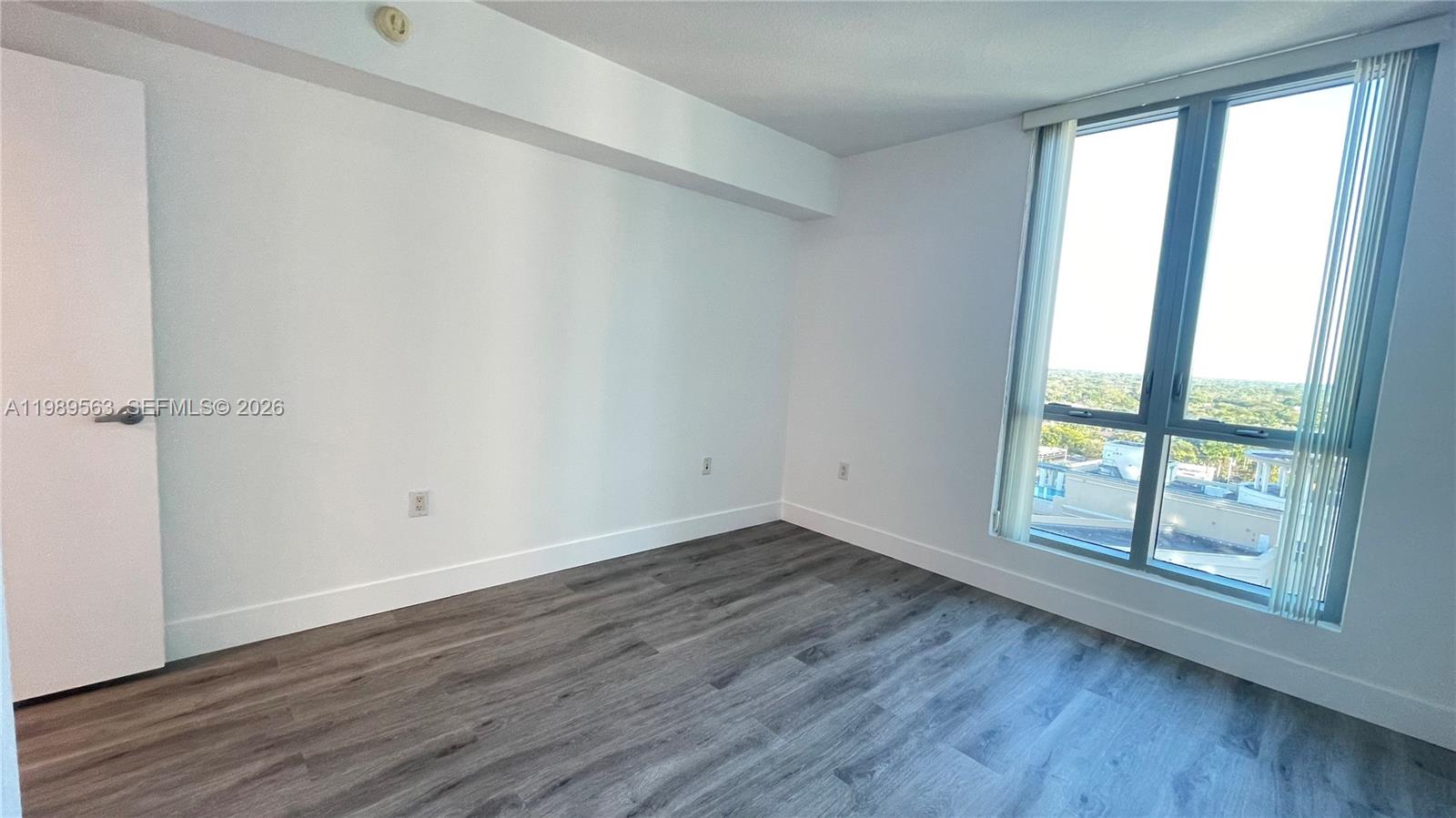 9055 SW 73rd Ct #1201 Miami, FL 33156