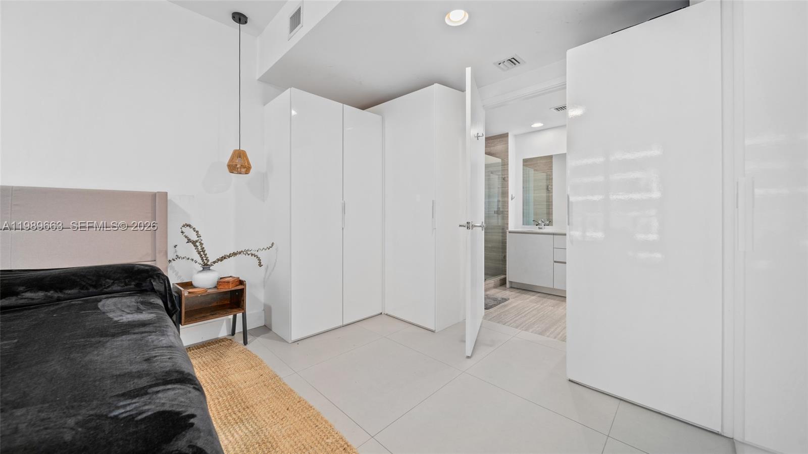 image 1010 Brickell14