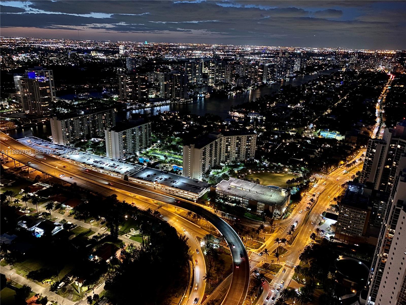 image Residences by Armani Casa30