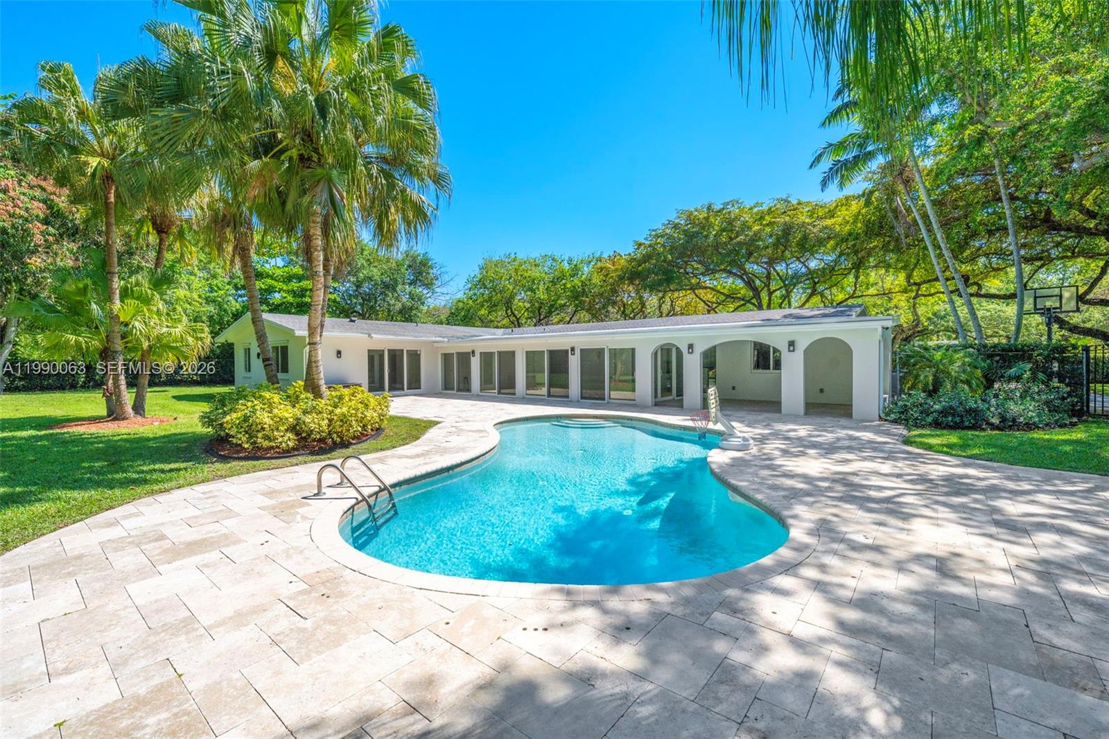 6601 SW 124th St Pinecrest, FL 33156