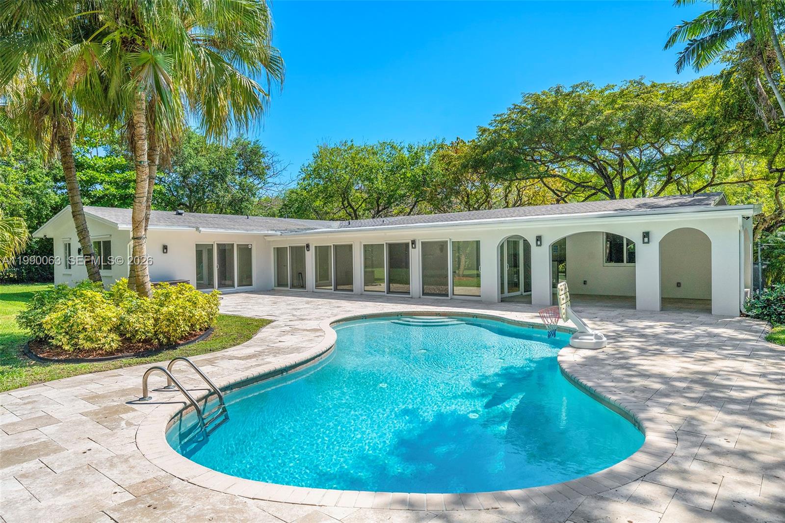 6601 SW 124th St Pinecrest, FL 33156