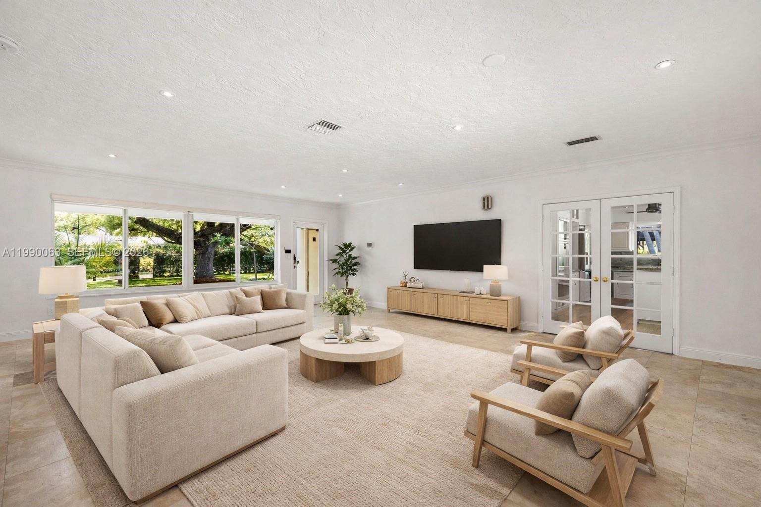 6601 SW 124th St Pinecrest, FL 33156