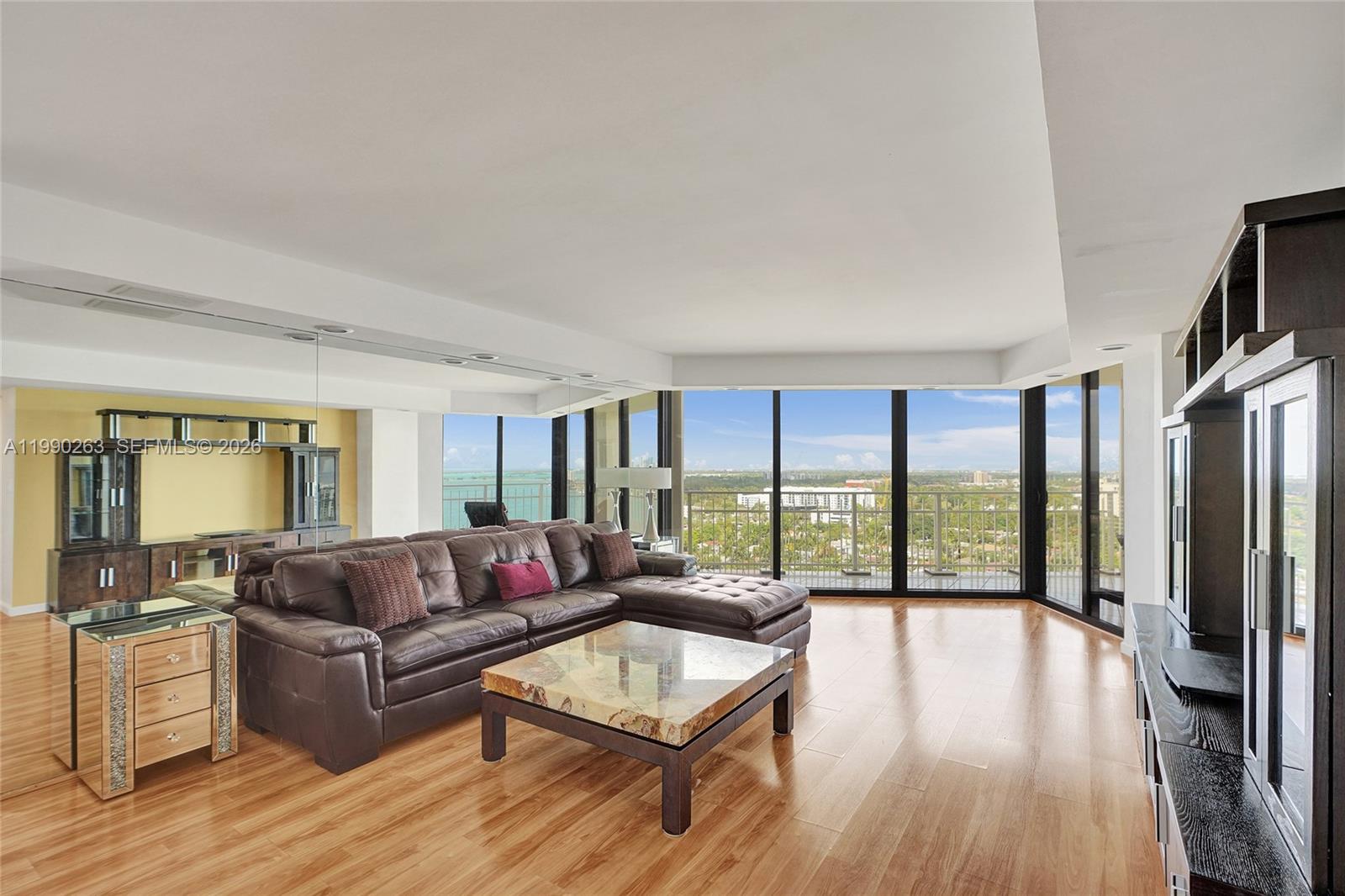 4000 Towerside Ter #2111 Miami, FL 33138