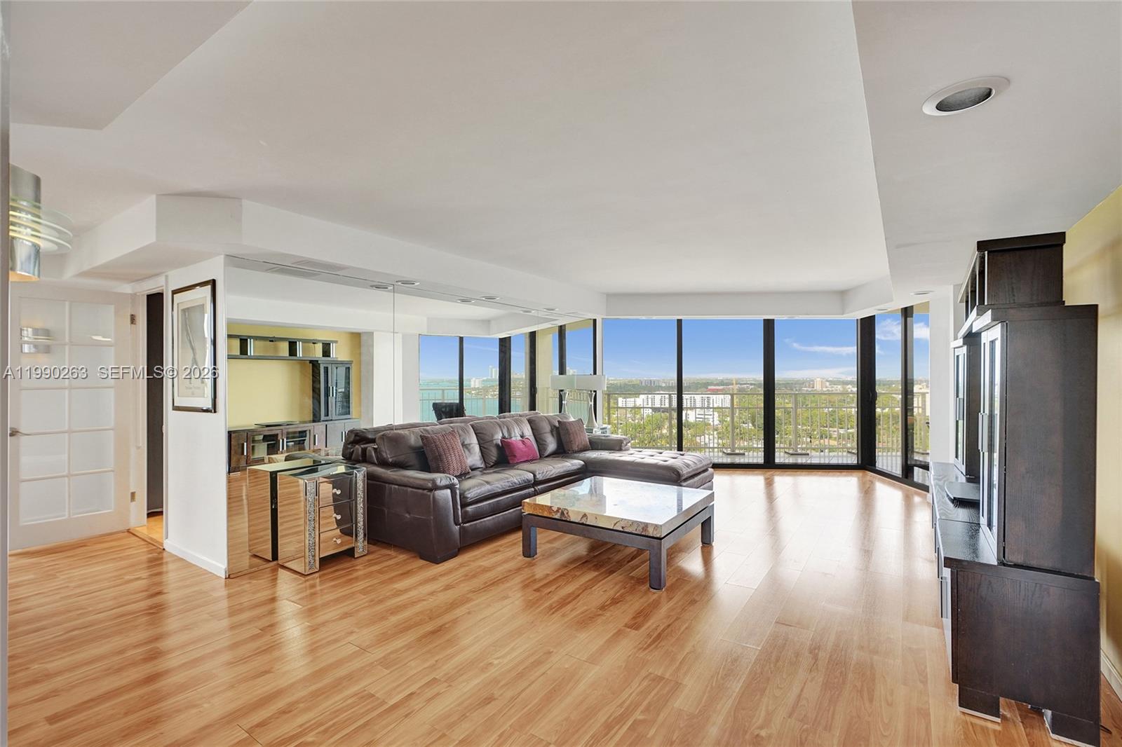 4000 Towerside Ter #2111 Miami, FL 33138