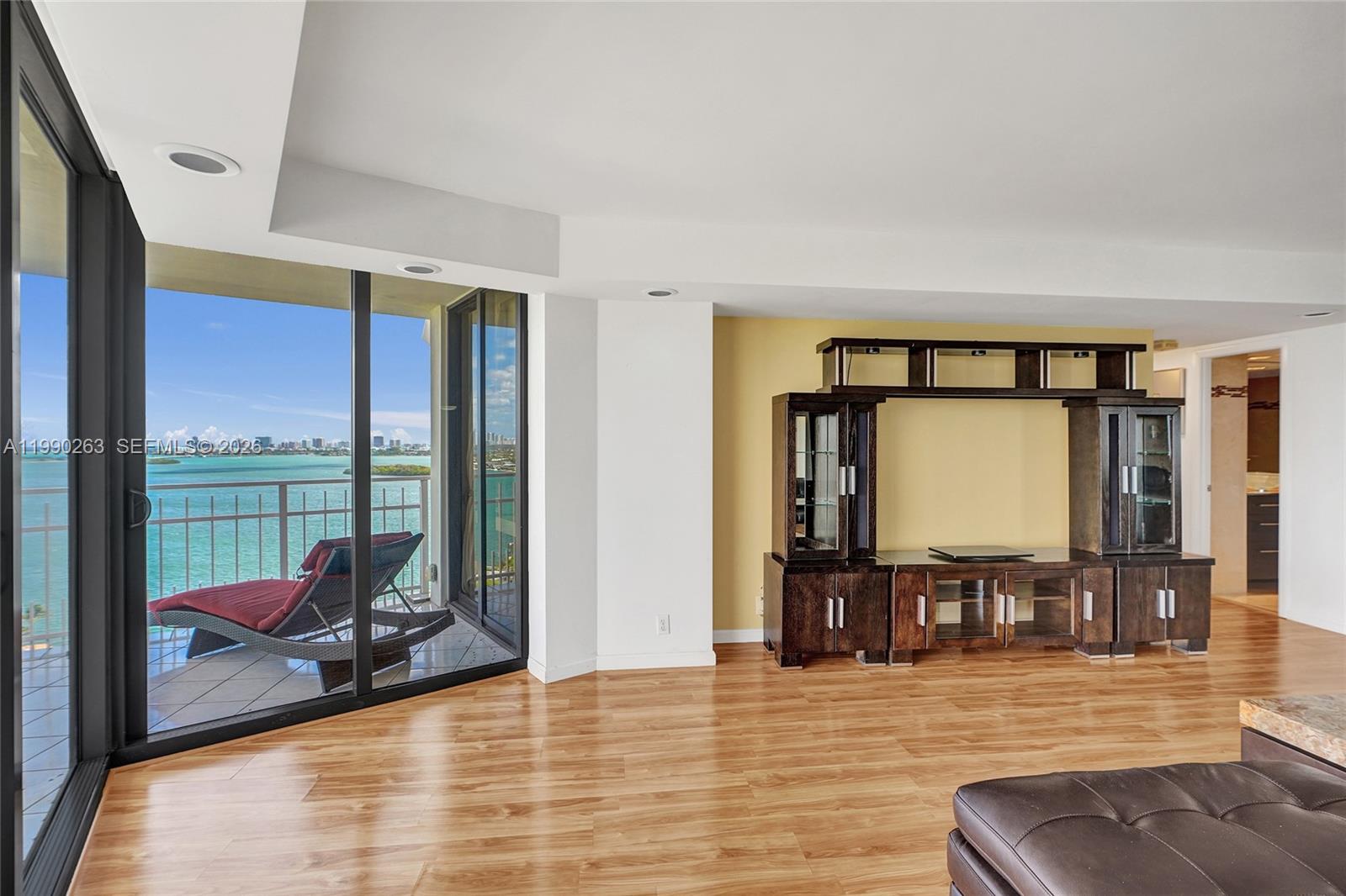 4000 Towerside Ter #2111 Miami, FL 33138
