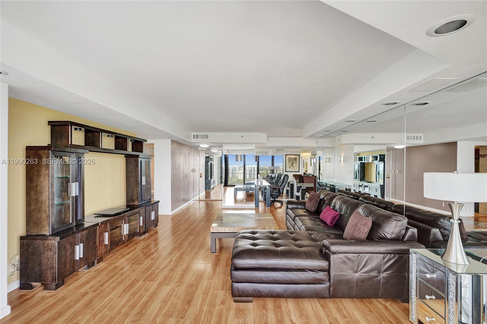 4000 Towerside Ter #2111 Miami, FL 33138