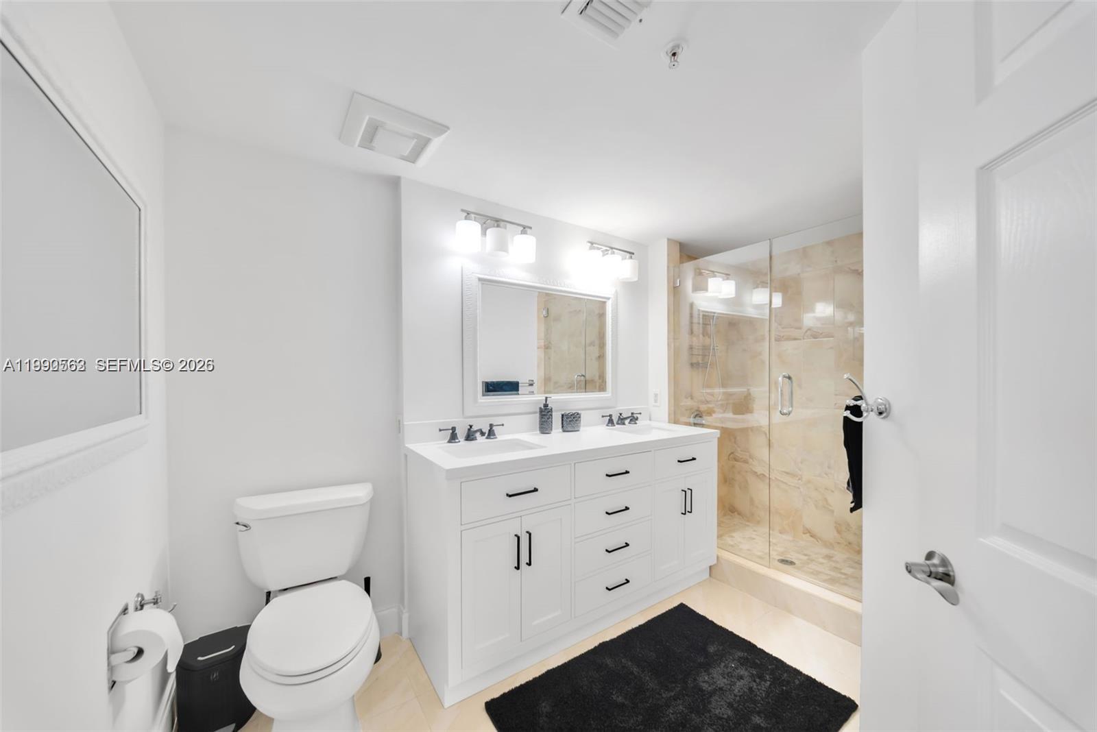 image Porto Bellagio Condo14