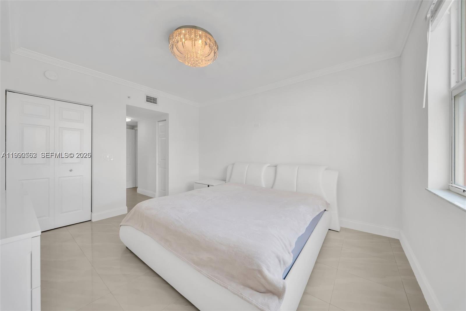 image Porto Bellagio Condo26