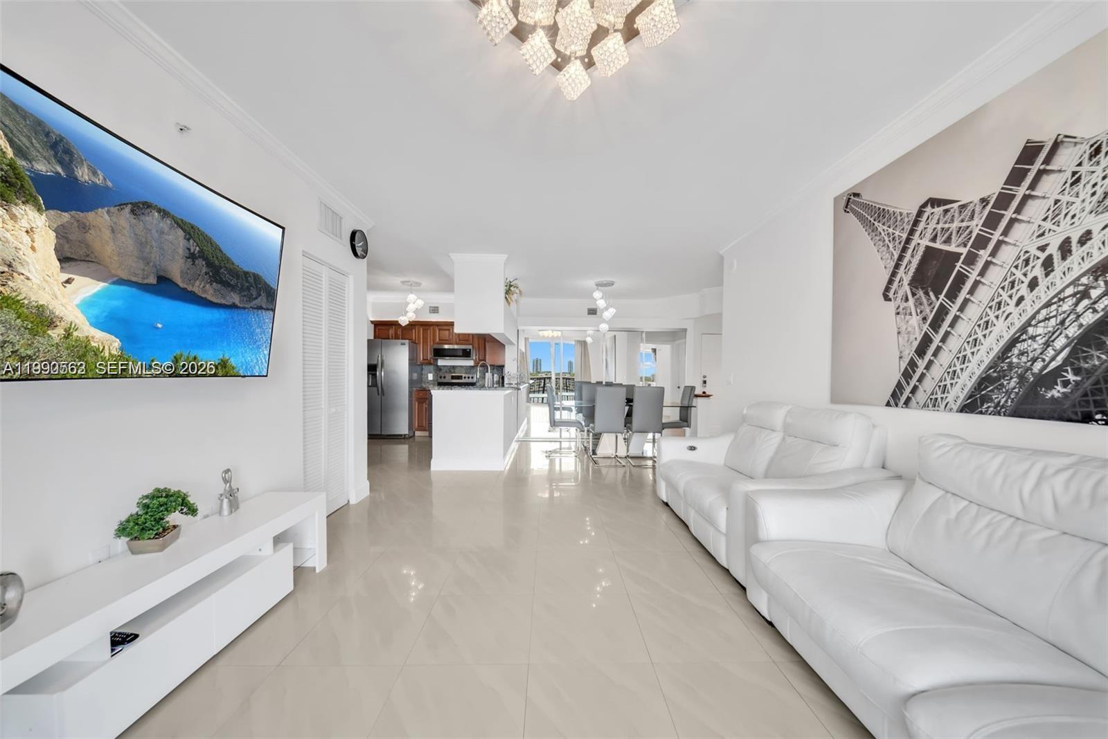 image Porto Bellagio Condo5