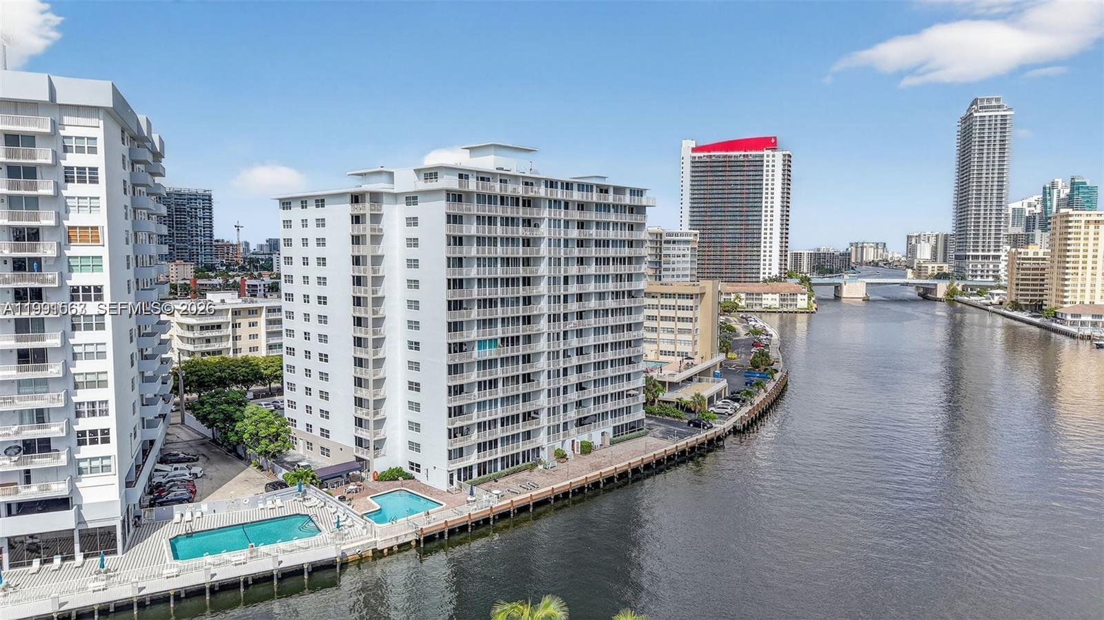 121 Golden Isles Dr #104