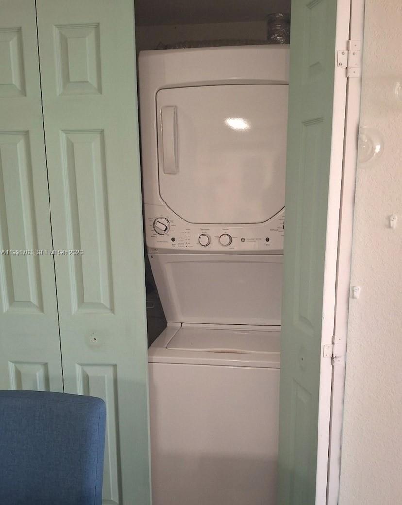 816 NW 11th St #806 Miami, FL 33136