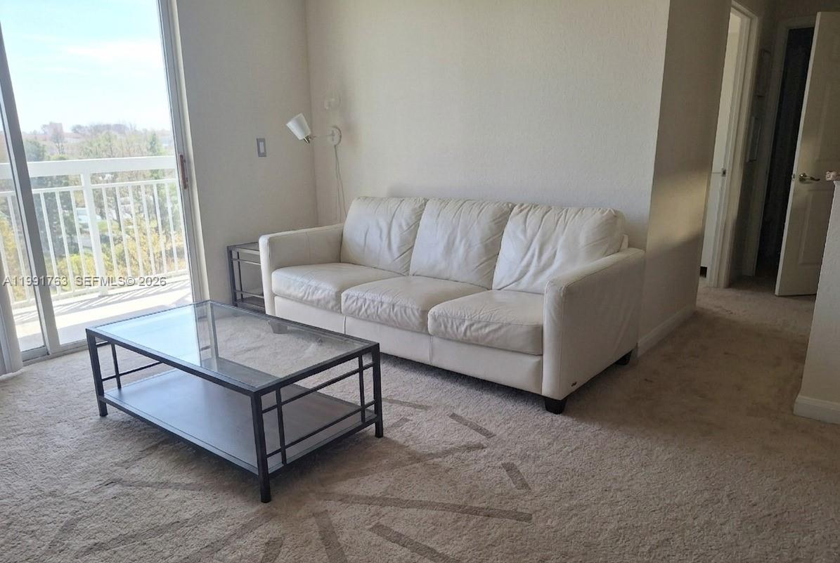 816 NW 11th St #806 Miami, FL 33136