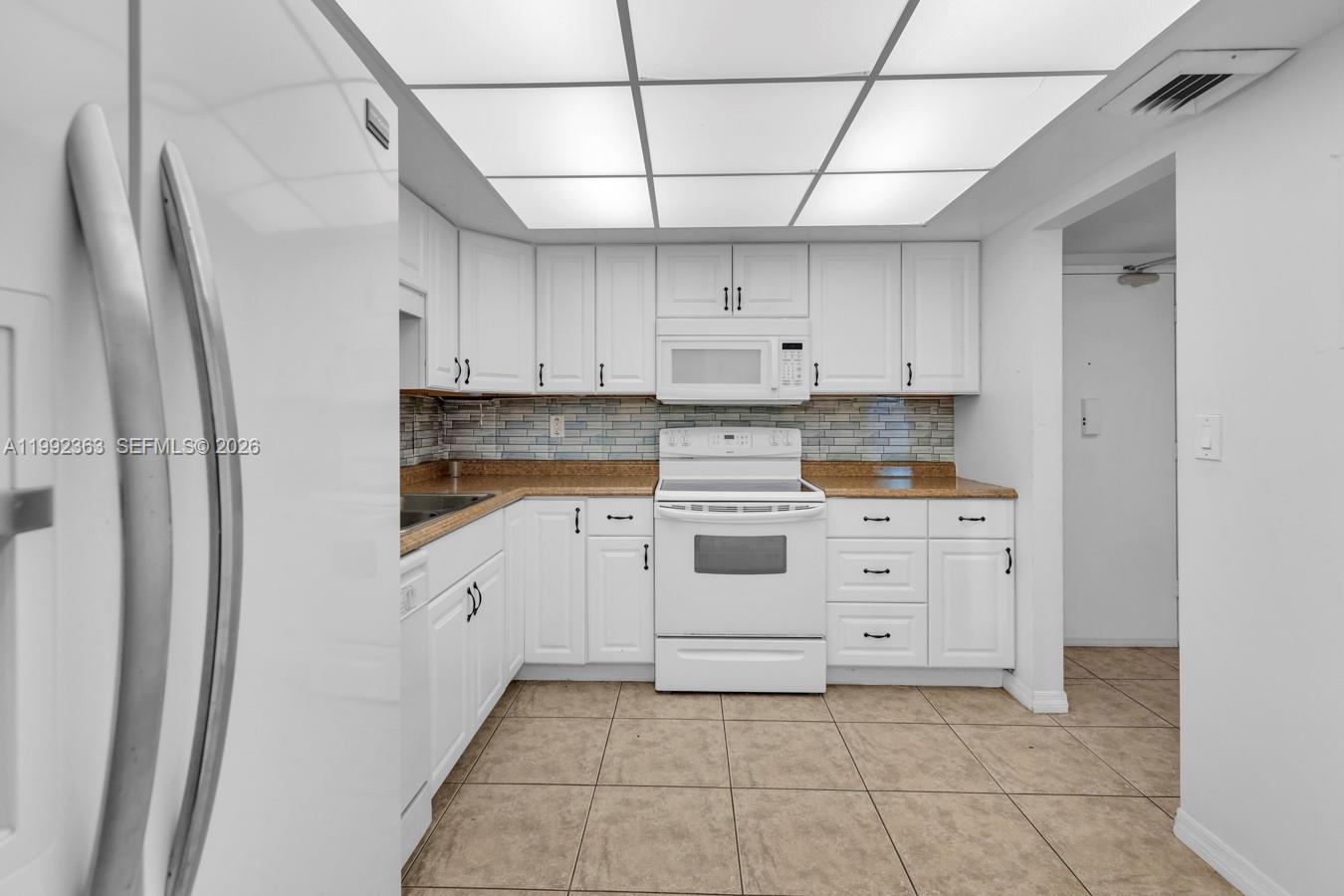 18011 Biscayne Blvd #903 Aventura, FL 33160