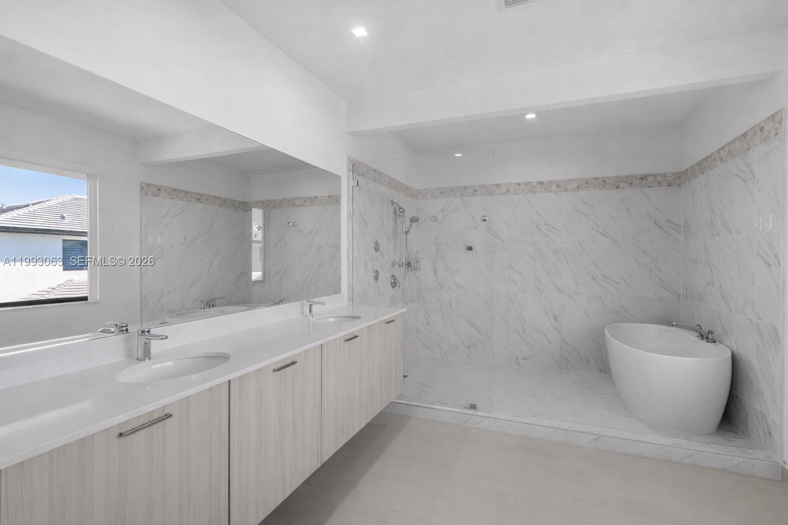 8019 NW 46th Ter Doral, FL 33166