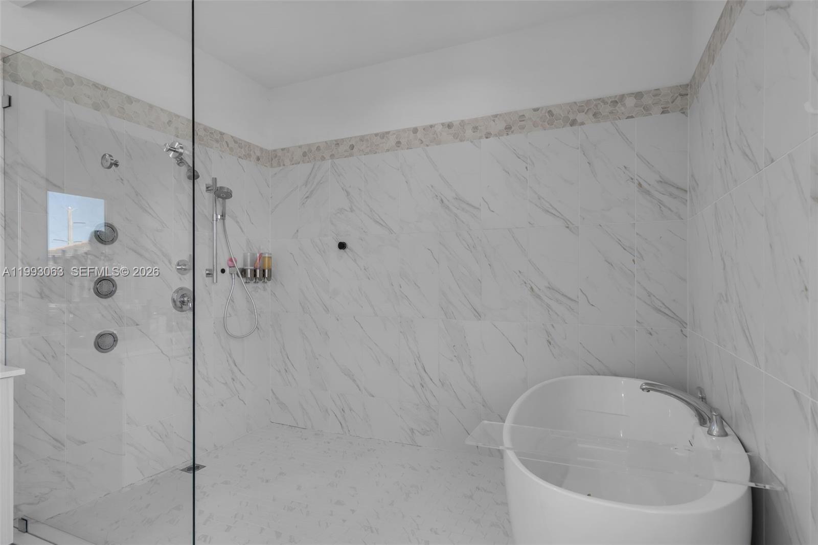 8019 NW 46th Ter Doral, FL 33166