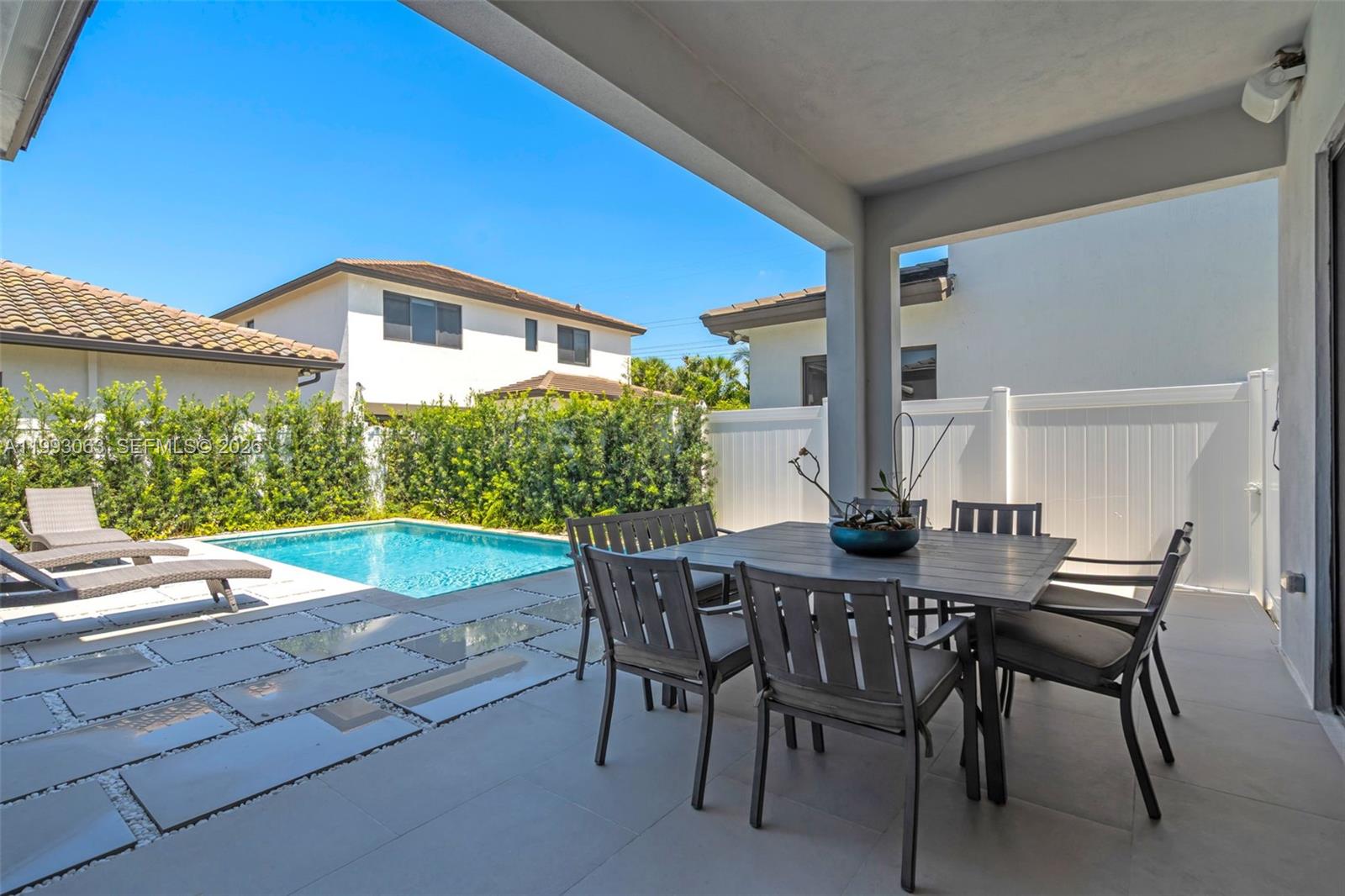 8019 NW 46th Ter Doral, FL 33166