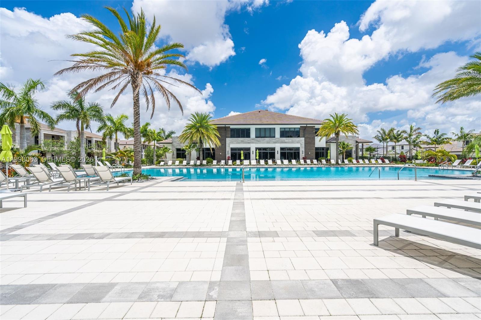 8019 NW 46th Ter Doral, FL 33166