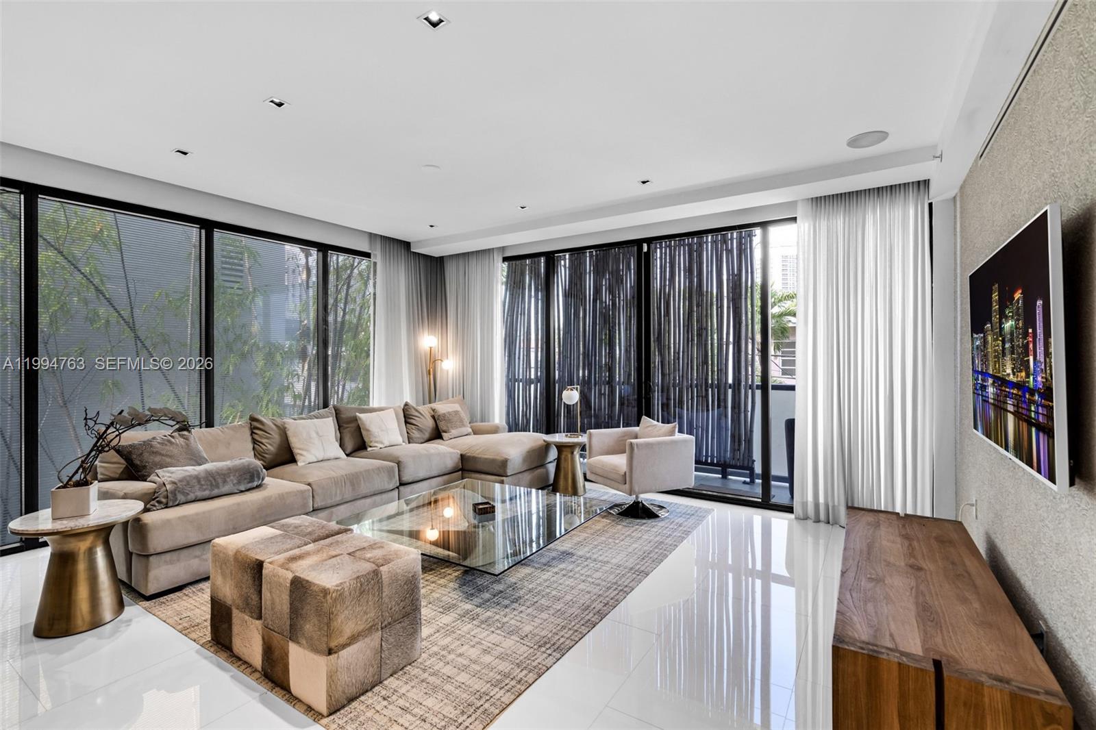 350 Meridian Ave #202