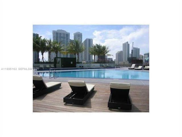 90 SW 3rd St #1809 Miami, FL 33130