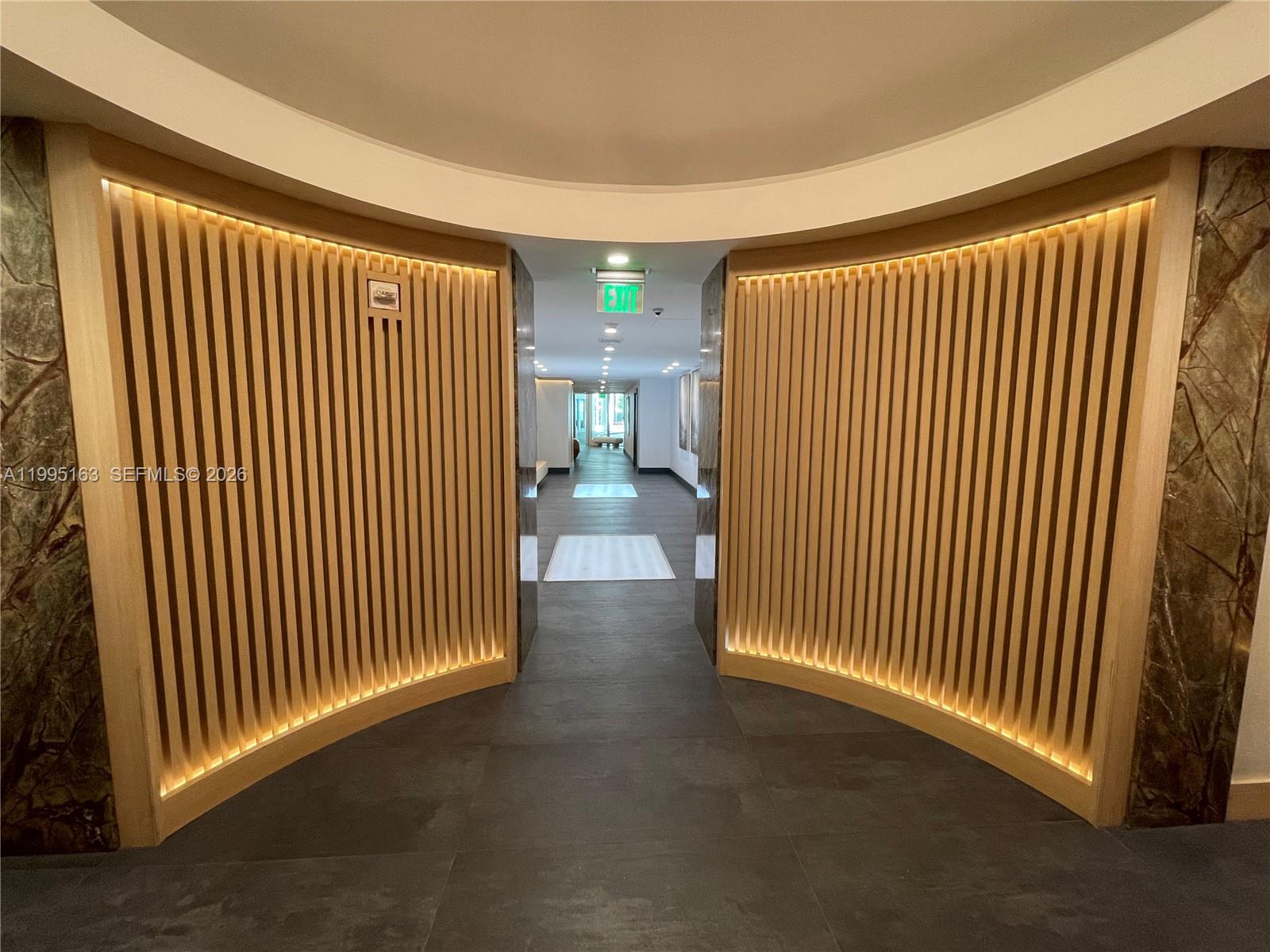 90 SW 3rd St #1809 Miami, FL 33130