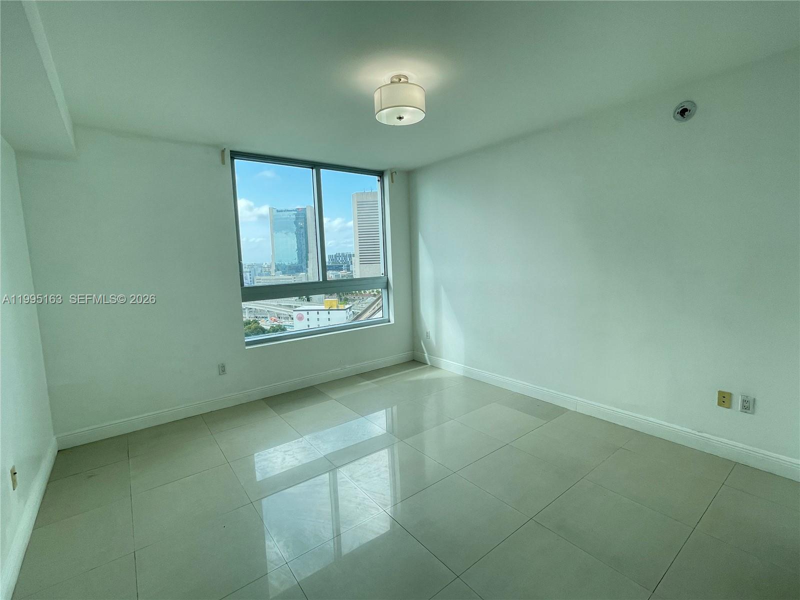 90 SW 3rd St #1809 Miami, FL 33130