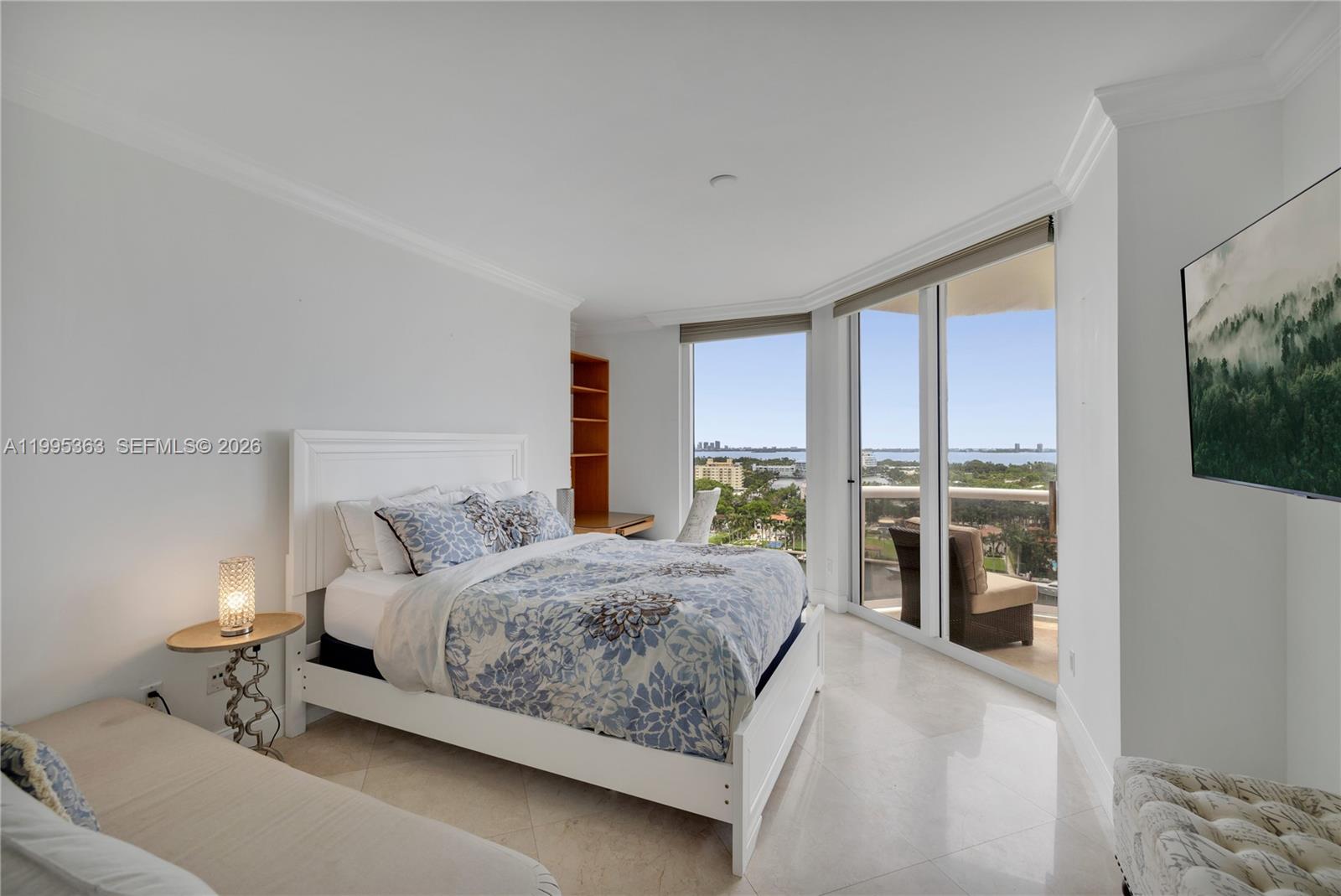 image Blue Diamond13