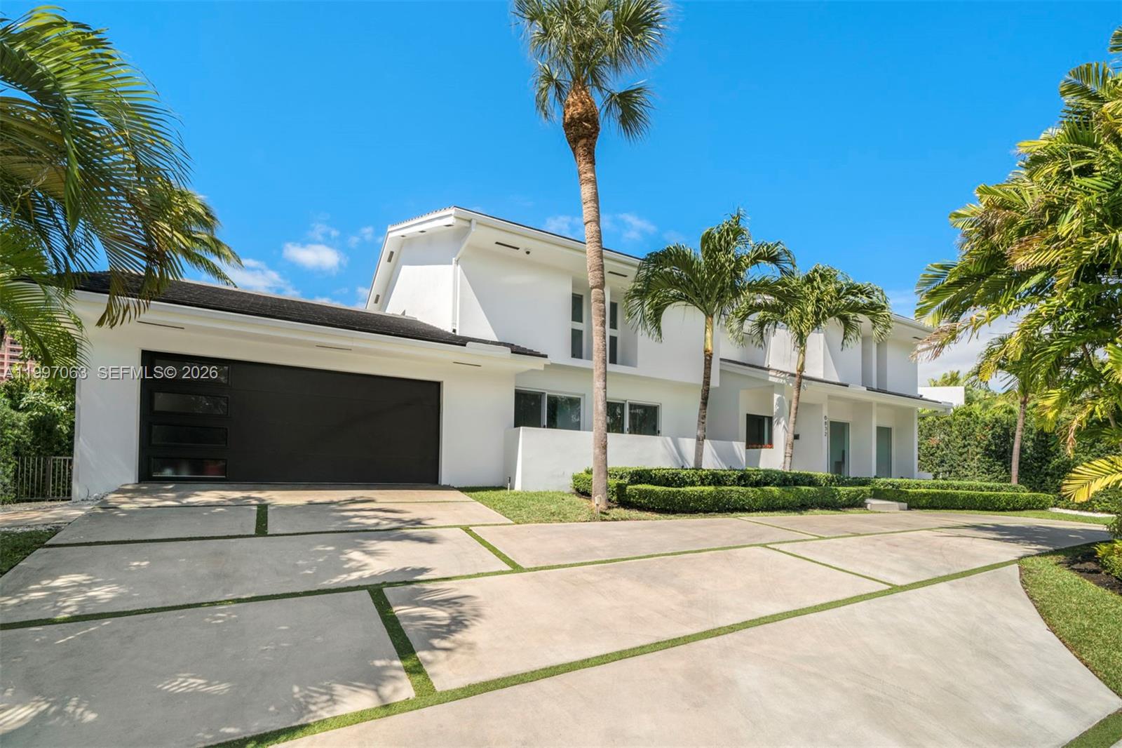 6832 Sunrise Ct Coral Gables, FL 33133