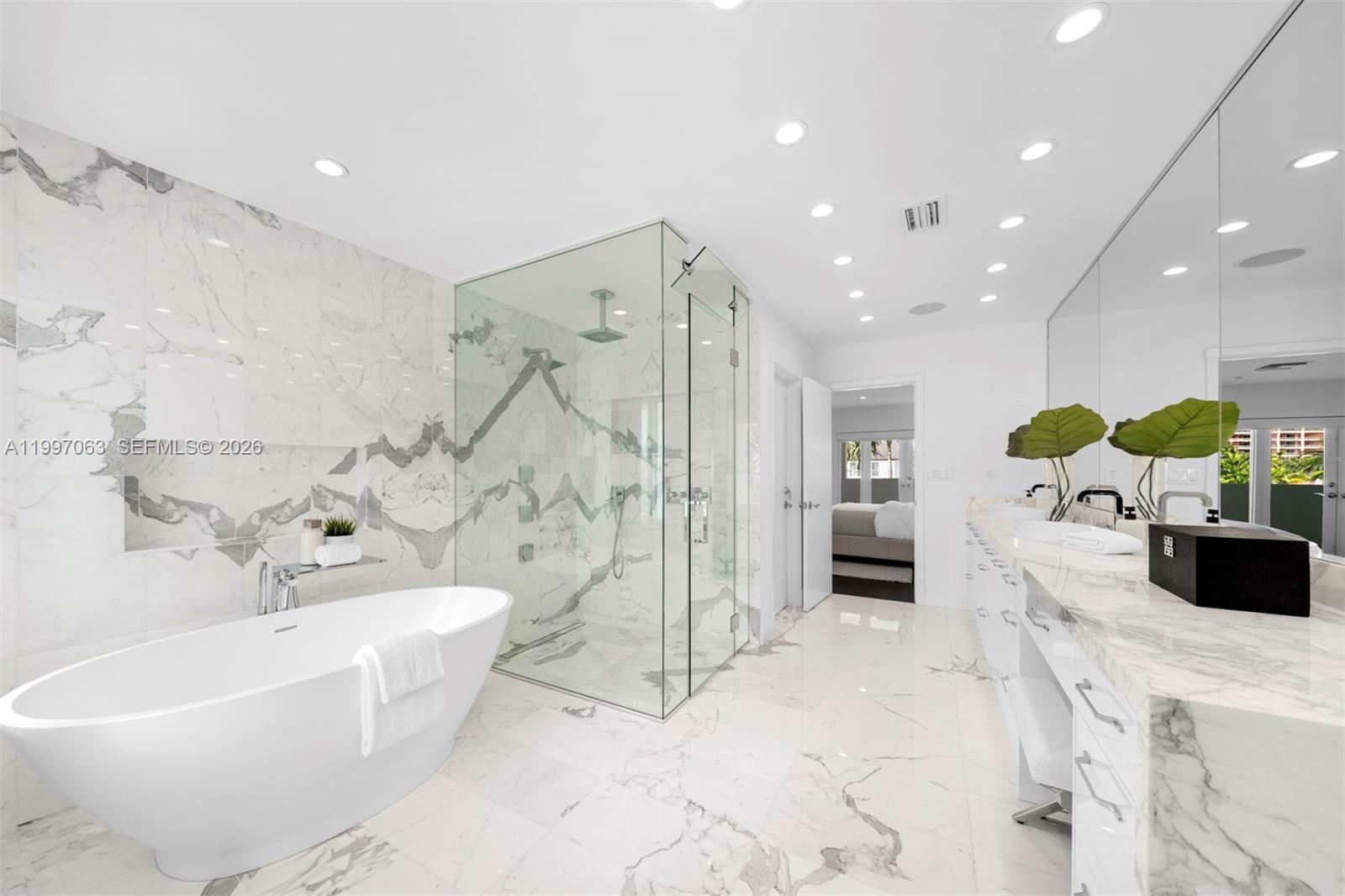 6832 Sunrise Ct Coral Gables, FL 33133