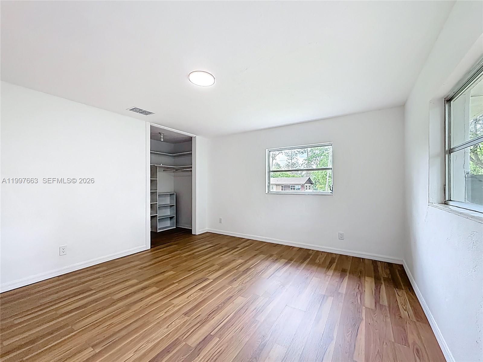 1220 NE 16th Ave Ocala, FL 34470