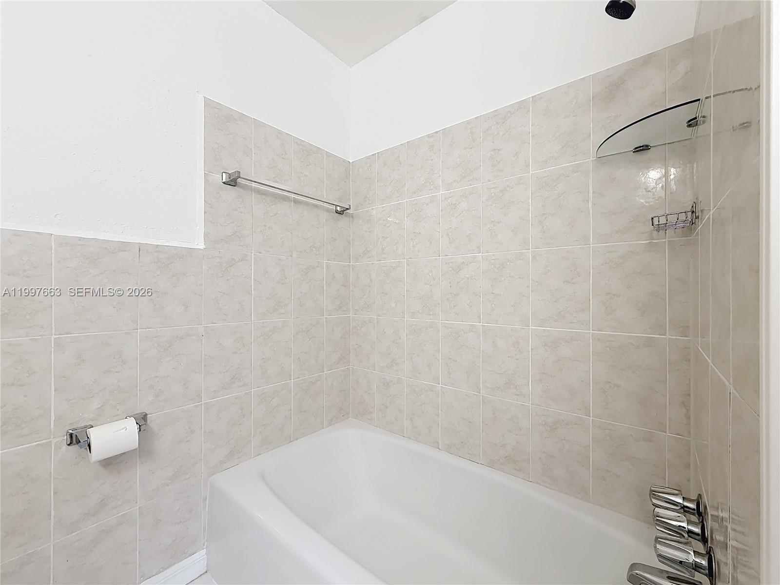 1220 NE 16th Ave Ocala, FL 34470