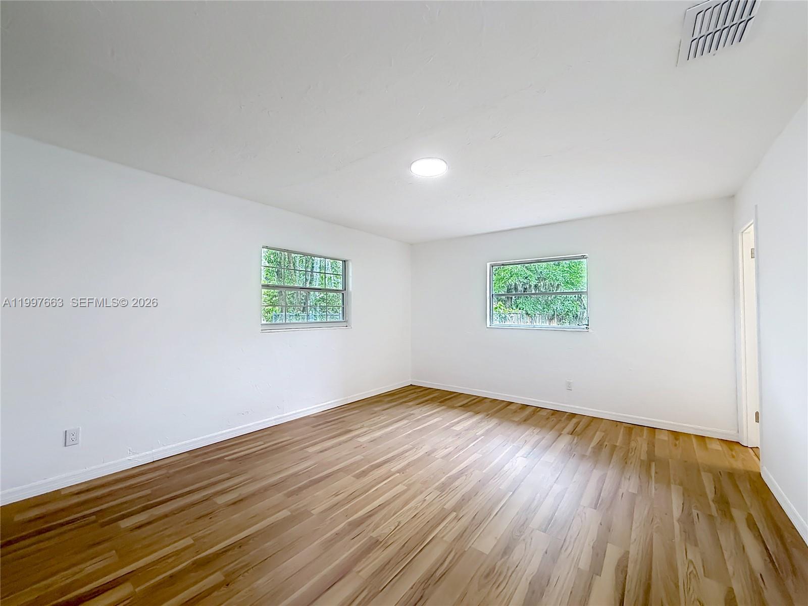 1220 NE 16th Ave Ocala, FL 34470