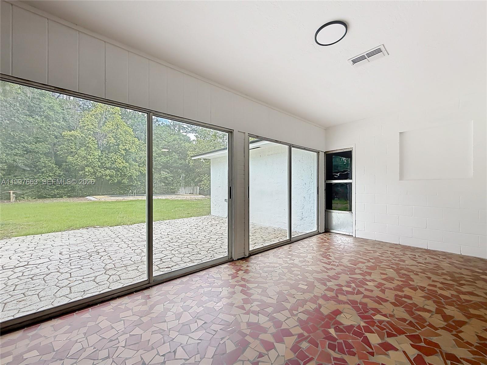 1220 NE 16th Ave Ocala, FL 34470