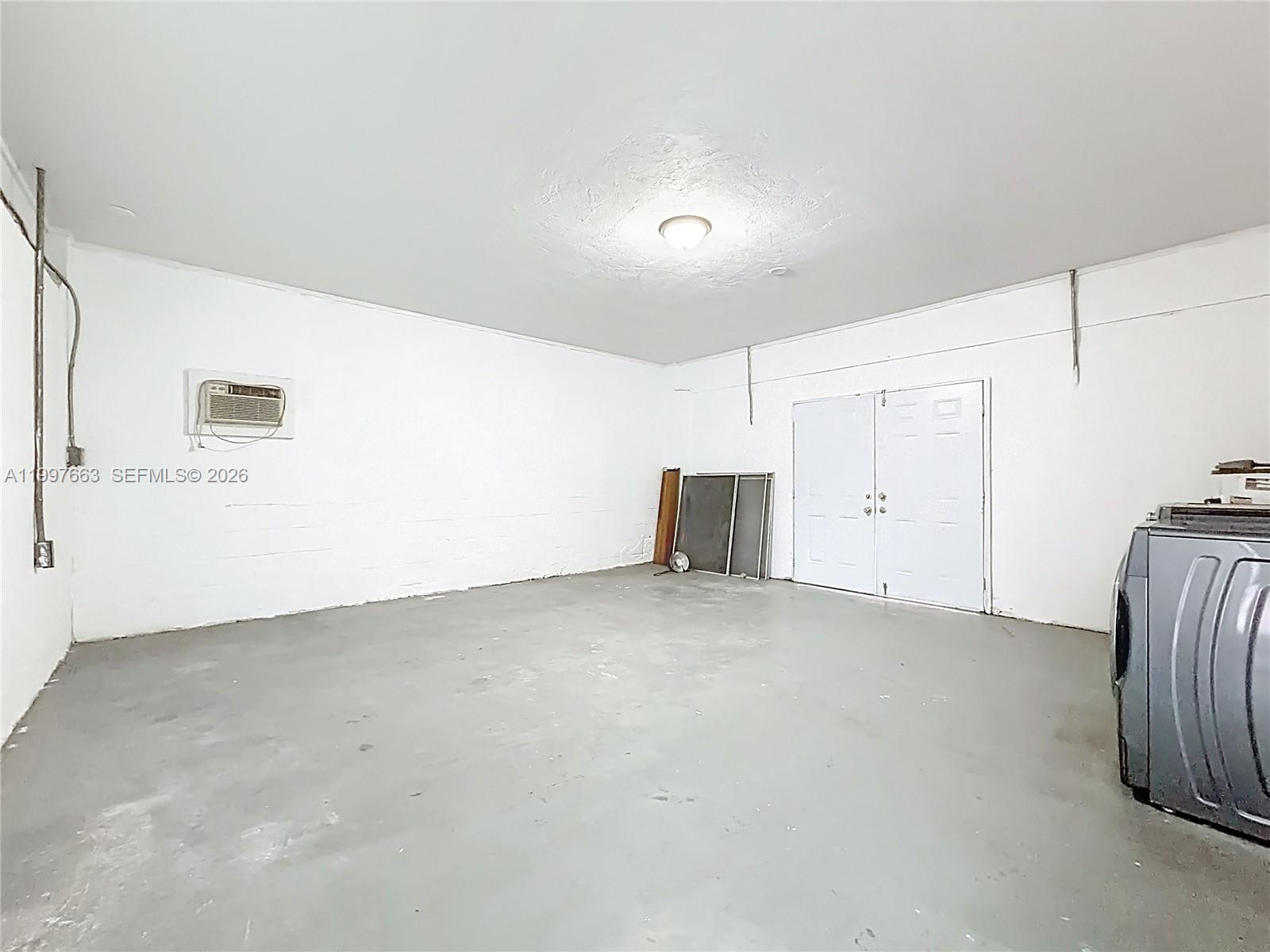 1220 NE 16th Ave Ocala, FL 34470