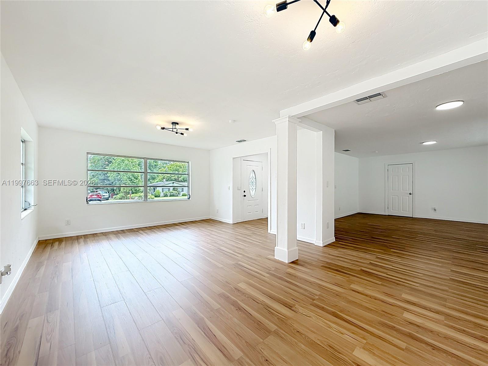 1220 NE 16th Ave Ocala, FL 34470