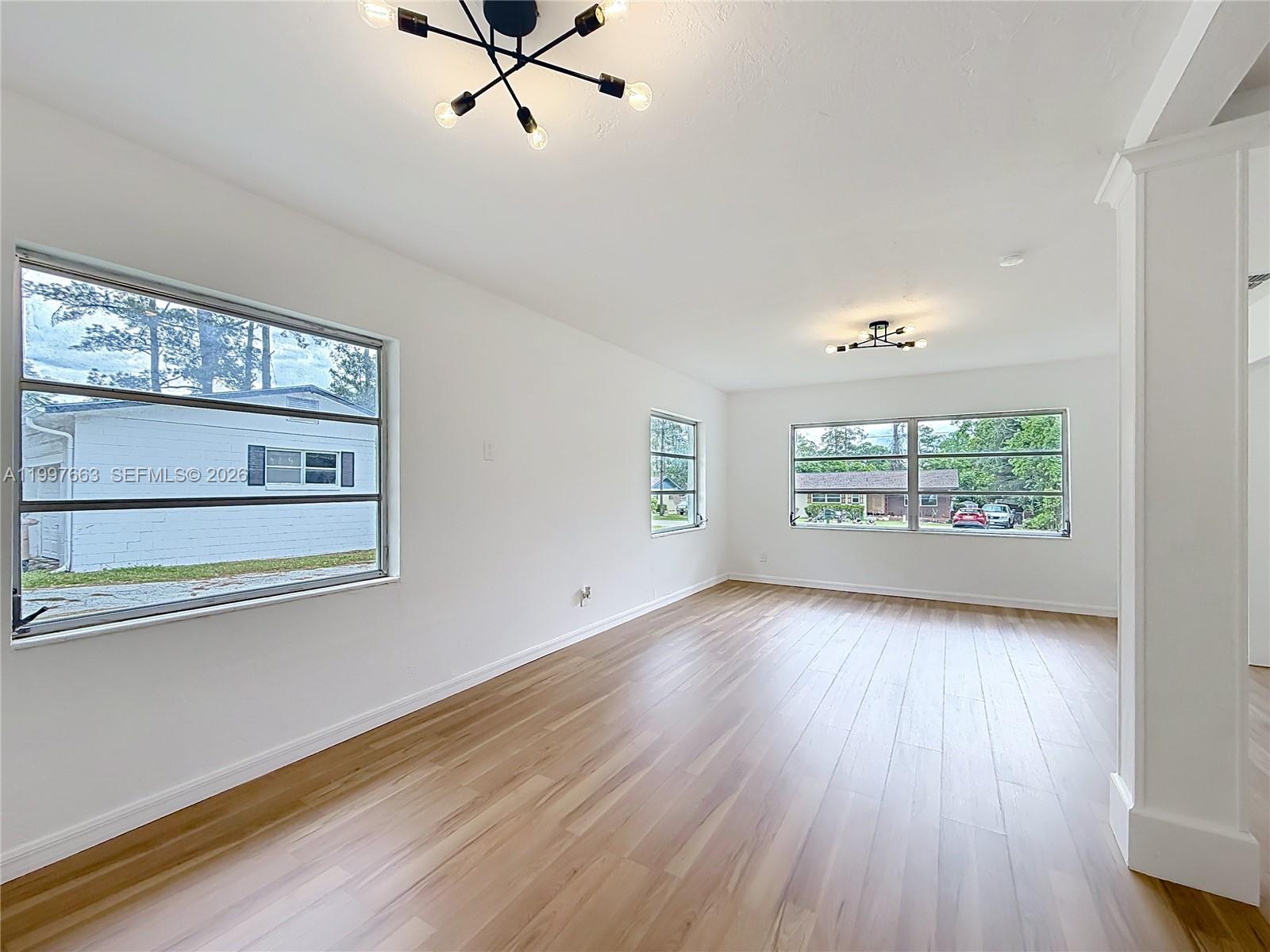 1220 NE 16th Ave Ocala, FL 34470