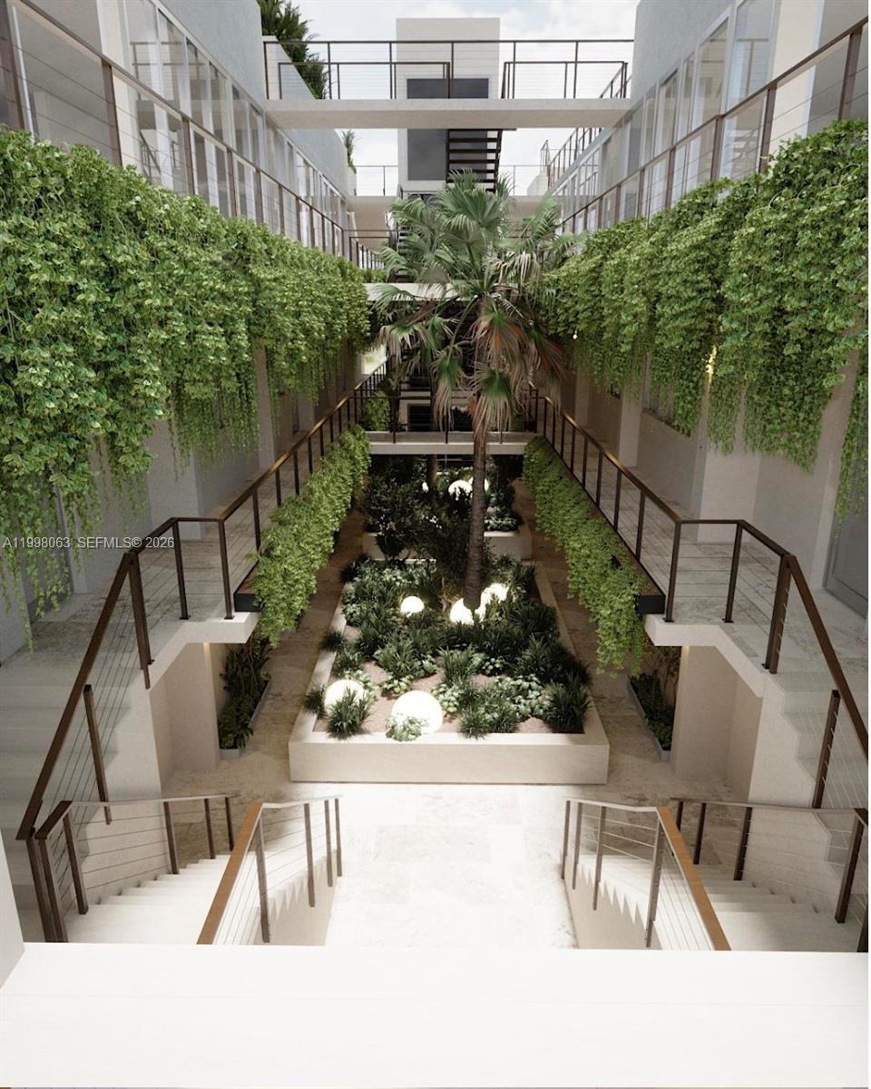 250 Collins Ave #212 Miami Beach, FL 33139