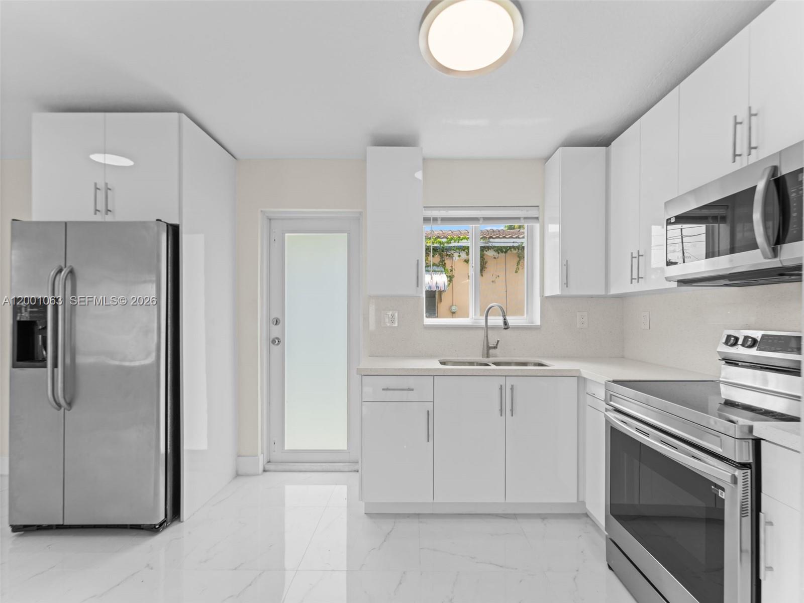 3231 NW 48th Ter Miami, FL 33142