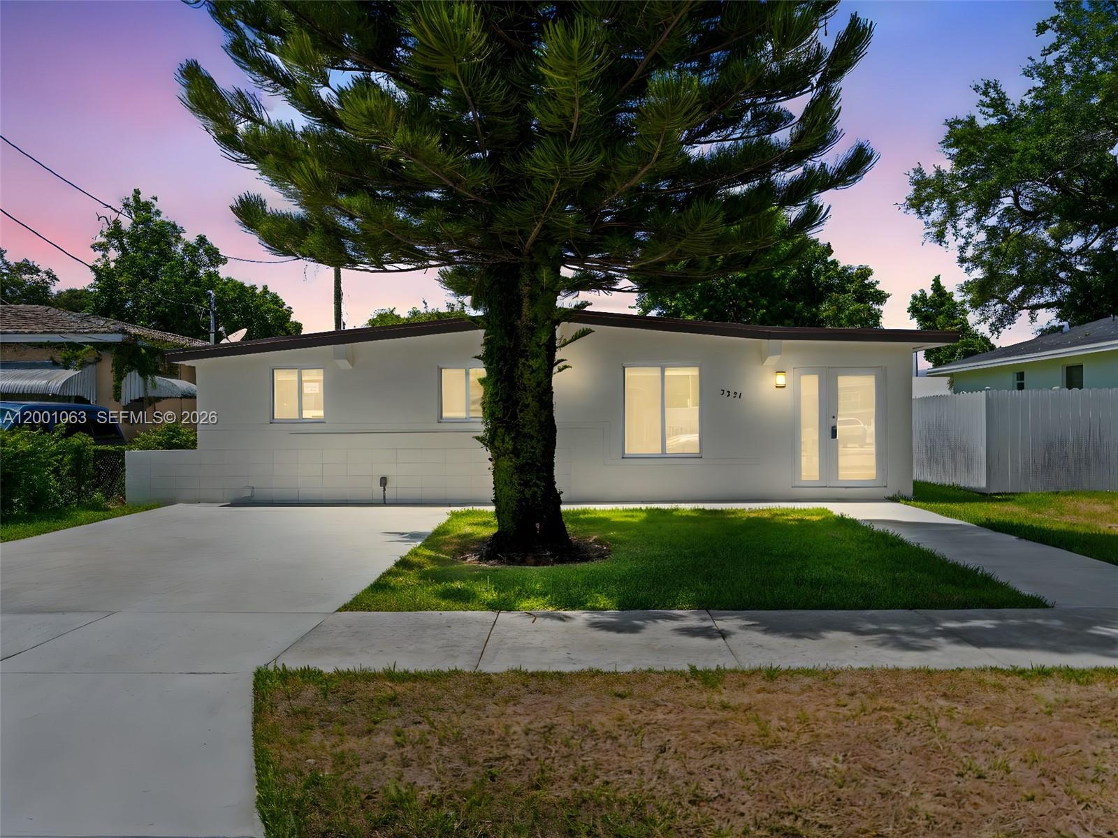 3231 NW 48th Ter Miami, FL 33142