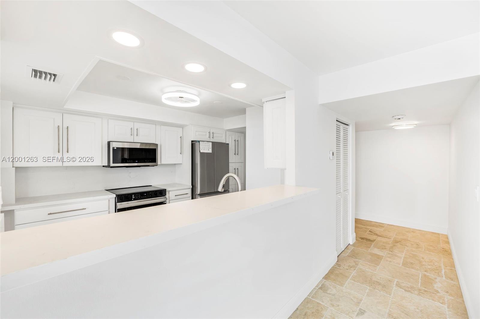 1420 Brickell Bay Dr #1401A Miami, FL 33131