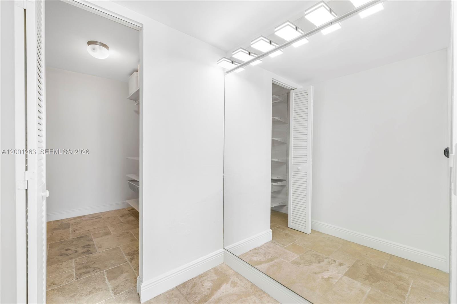 1420 Brickell Bay Dr #1401A Miami, FL 33131