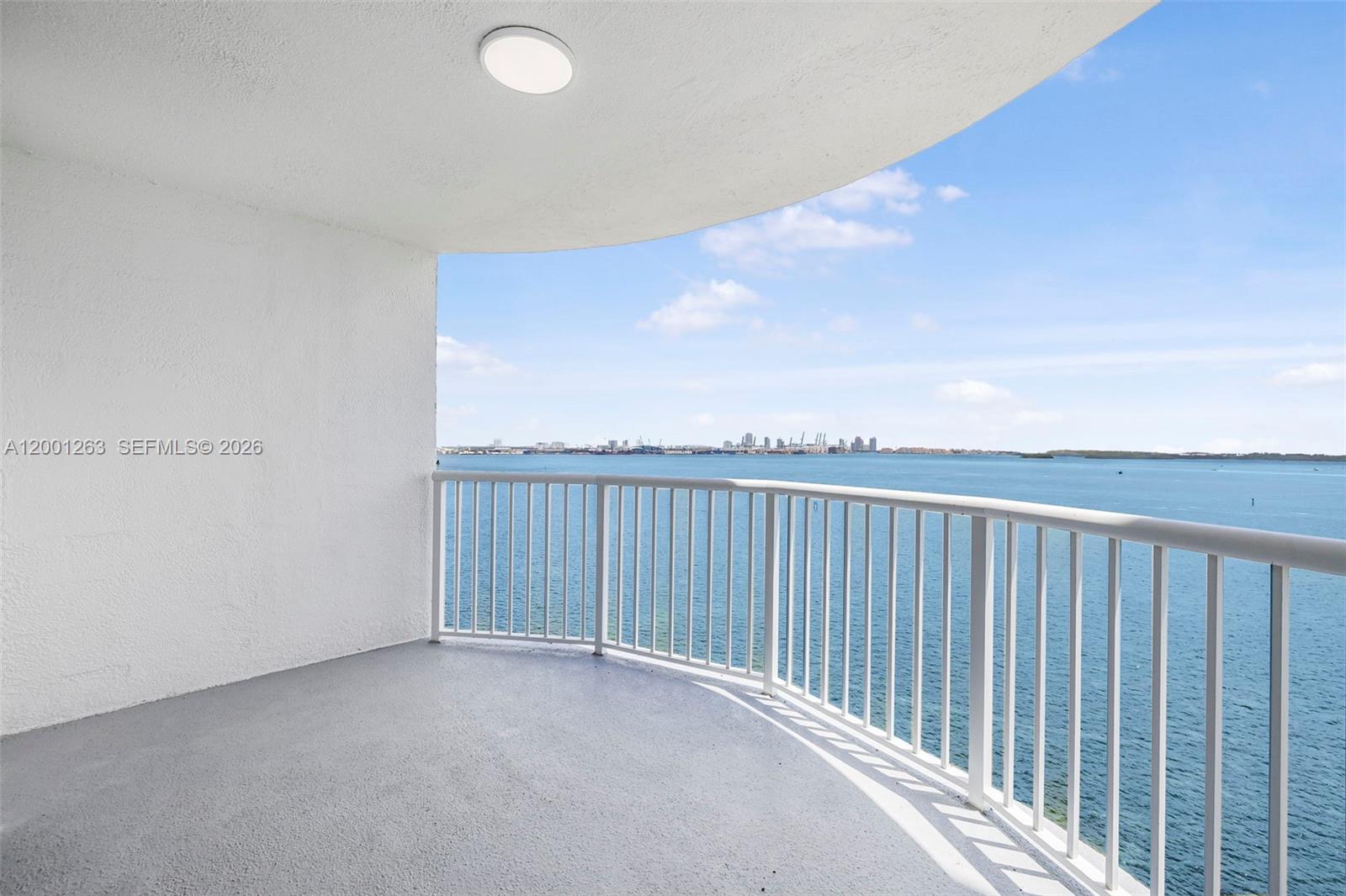 1420 Brickell Bay Dr #1401A Miami, FL 33131