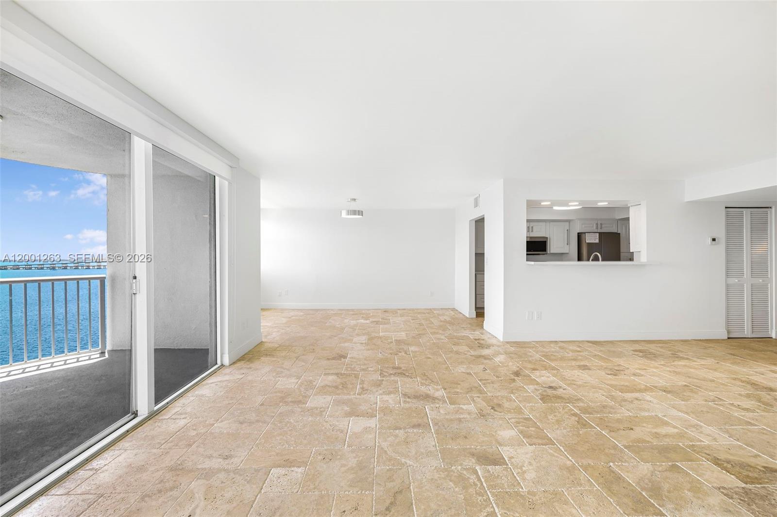 1420 Brickell Bay Dr #1401A Miami, FL 33131