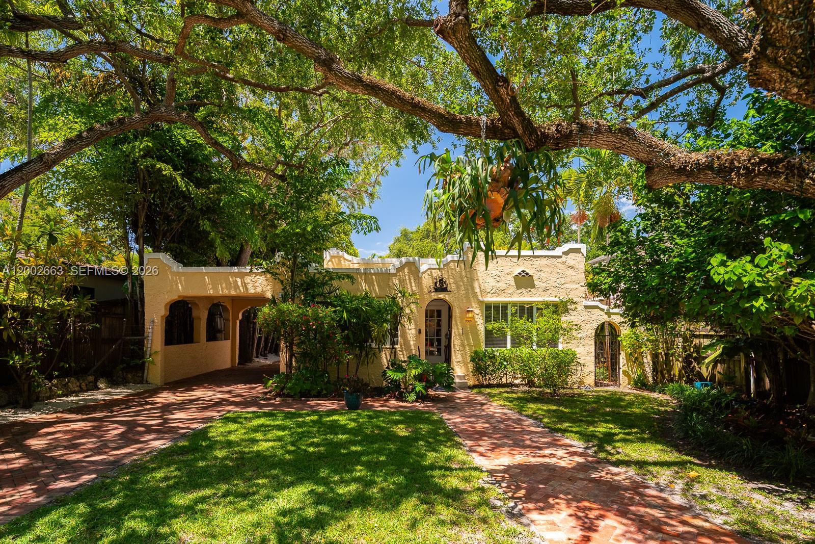 2521 Inagua Ave Coconut Grove, FL 33133