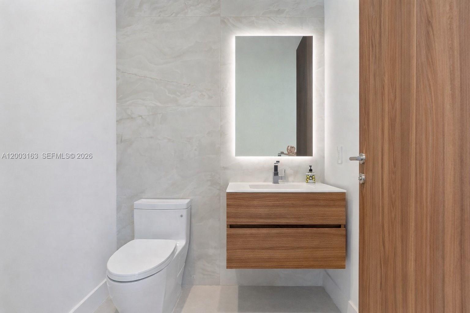 760 Woodcrest Rd Key Biscayne, FL 33149