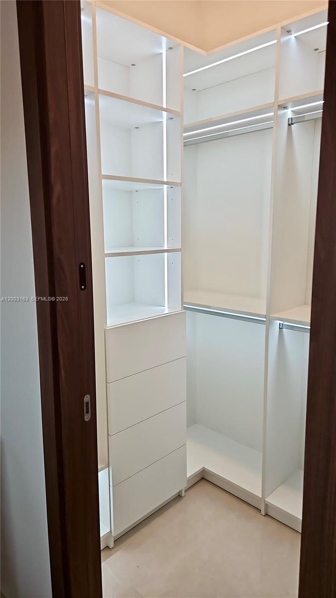 760 Woodcrest Rd Key Biscayne, FL 33149