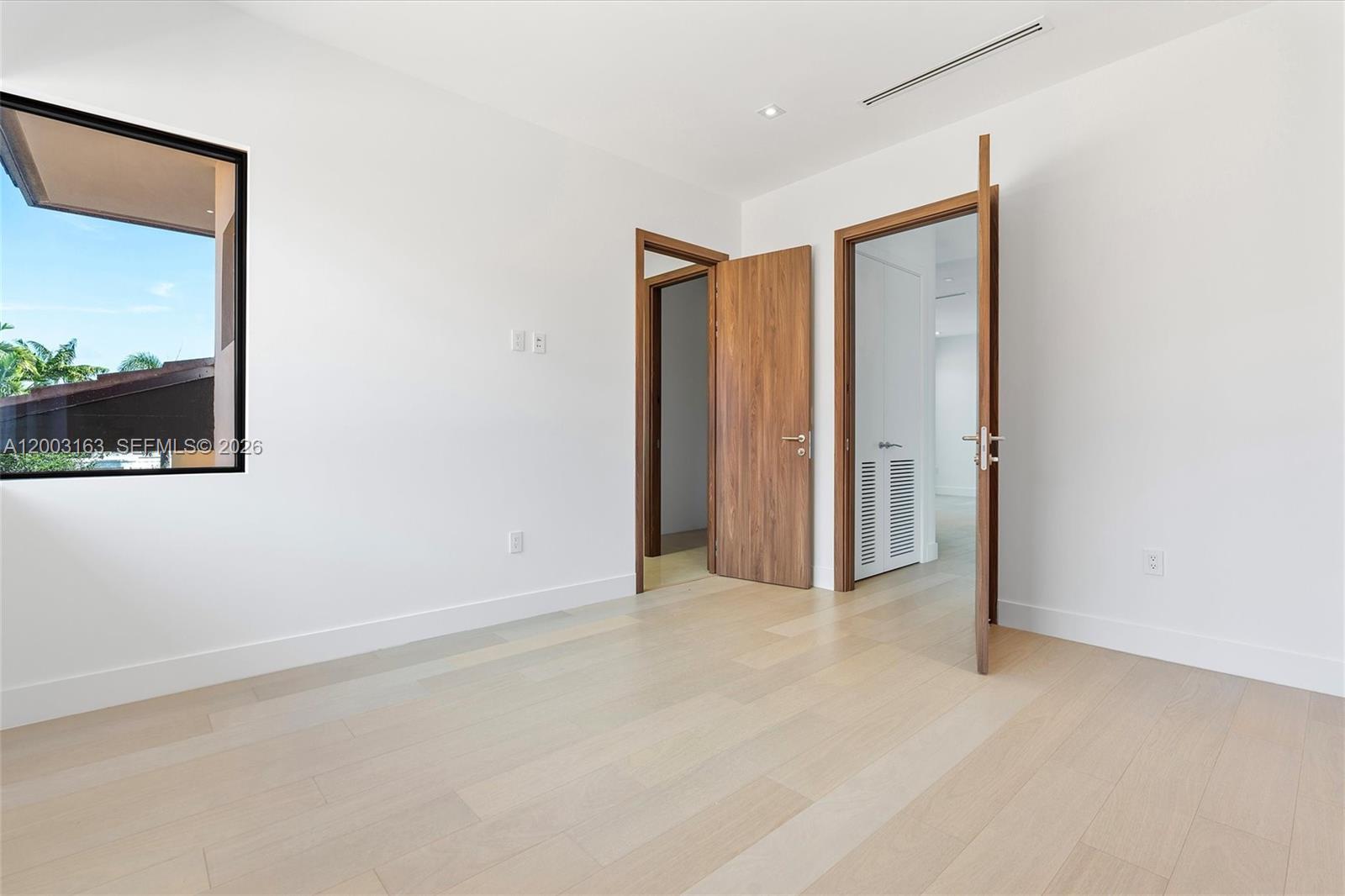 760 Woodcrest Rd Key Biscayne, FL 33149