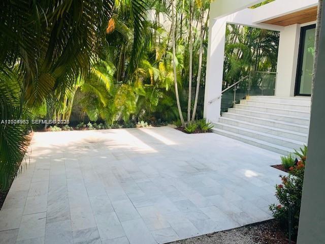 785 Harbor Dr #_ Key Biscayne, FL 33149