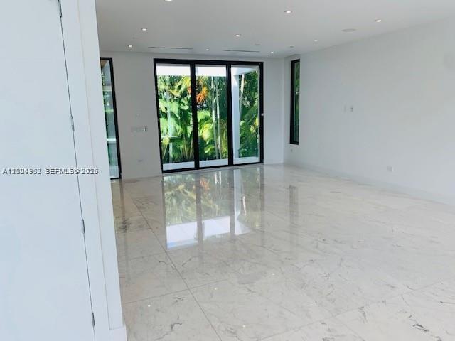 785 Harbor Dr #_ Key Biscayne, FL 33149